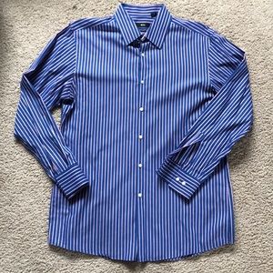 Hugo Boss men’s button down dress shirt